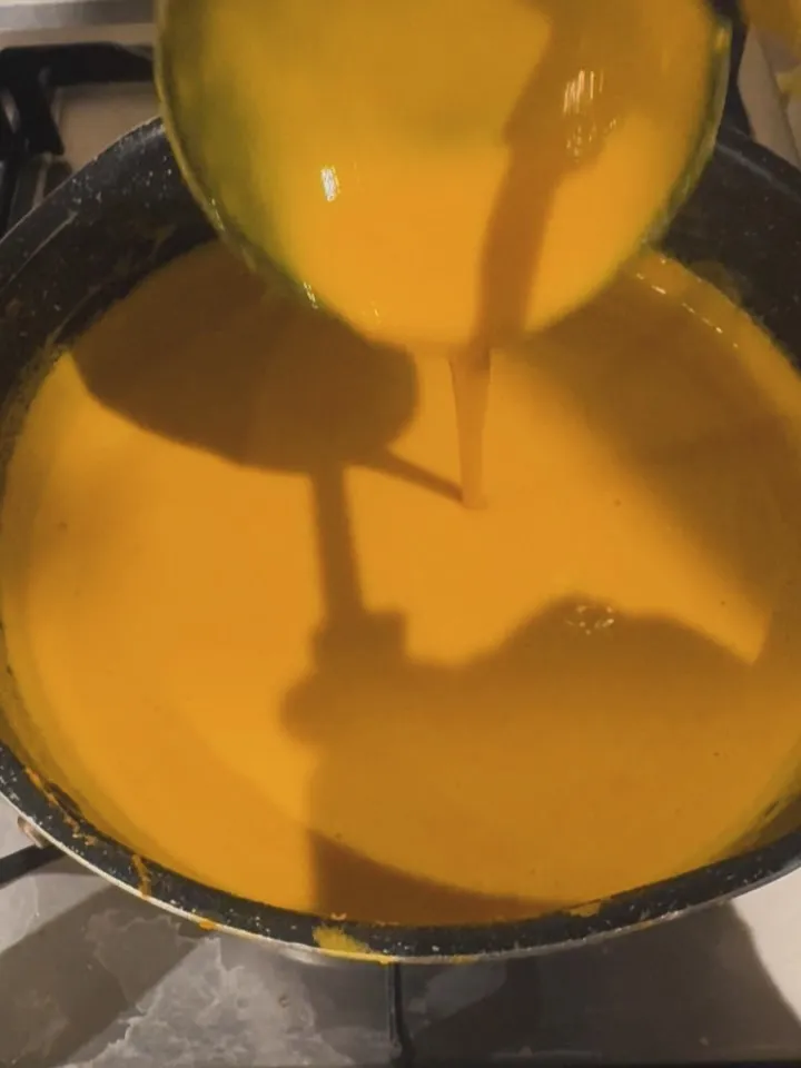 今月の季節のスープはかぼちゃのポタージュ。